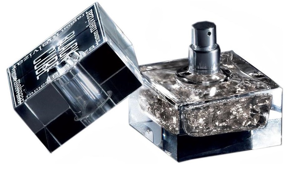 BLACK CUBE